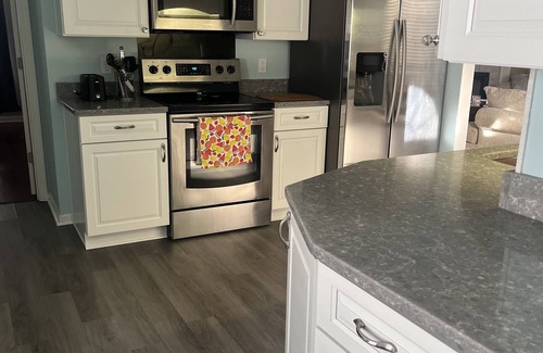 Savannah Casa | Super Clean & Cozy Savannah Home 15 min from both Tybee Island and Downtown.