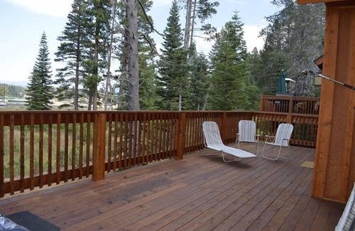 Truckee Casa | ¡GRANDES PRECIOS DE OTOÑO! Cerca de Northstar y la ciudad! Casa de lujo! Bañera de hidromasaje, ducha de vapor!