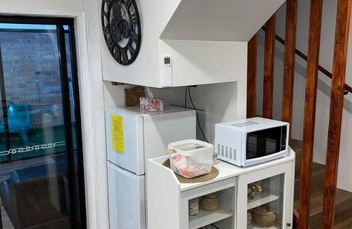 Rosebud Cabaña | Super close to beach, shops & Rosebud Hotel....!!