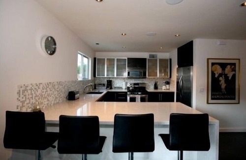 Sunrise Vista Chino Casa | ¡SUPER COOL Albert Frey Remodeled Architectural Pool Home!