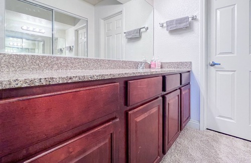 Canyon Gate Condominio | Super Cozy 2-bedroom home at Vegas