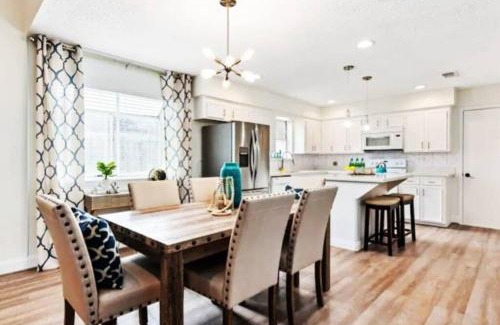 Katy Apartamento | Super Cozy Entire House Near Downtown - Book Now !