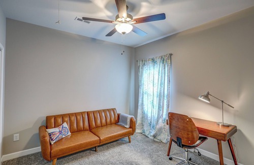 Johnson City Casa | Super-cute, 2022-built, 1 king BR/1 office house in Johnson City - WFH-friendly
