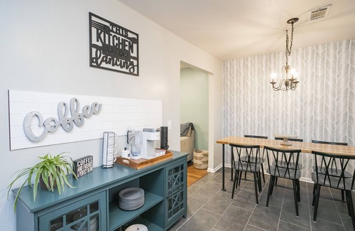 Nashville Casa | Super Cute 4 bed/2 bath home with Hot Tub/Fire Pit/Game Room!