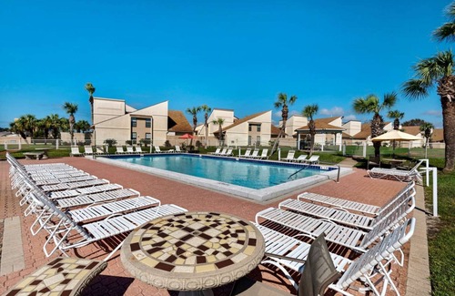 Summer Breeze Condominio | 🏖️REDUCED Summer Pricing! Early Bird Fall Deals! Family Friendly Resort!🏖️
