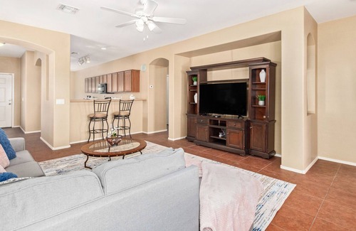 Canyon Trails Casa | Super Goodyear Charmer! Close to Baseball And Fun!