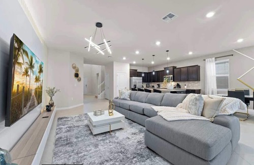 Four Corners Casa | Super Homey