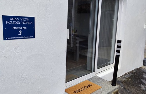 Doolin Apartamento | Super king size bed apartment Aran View Holiday Homes house n3