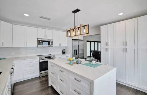 Seybold Casa | Super Luxury Bayfront Compound