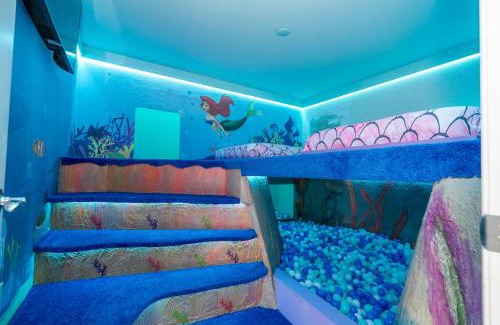 Four Corners Casa | Super Mario 10bed home w Free Resort Access 16295