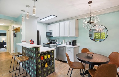 Timberline Condominio | Super short walk to the lifts at Timberline Mountain! Welcome Slopeside C102!
