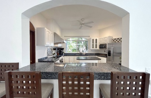 Playacar Fase I Casa | Casa Foto-fabuloso y casi frente al mar! en Playa del Carmen 4 Br