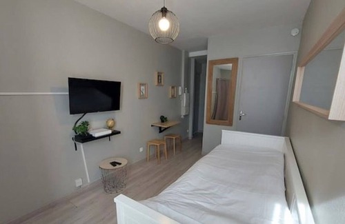 La Fuye-Velpeau Apartamento | Super studio opposite Tours train station