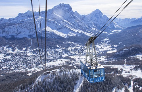 Cortina d'Ampezzo Historic Centre Apartamento | Suite Super! Hotel Alaska en el centro de Cortina