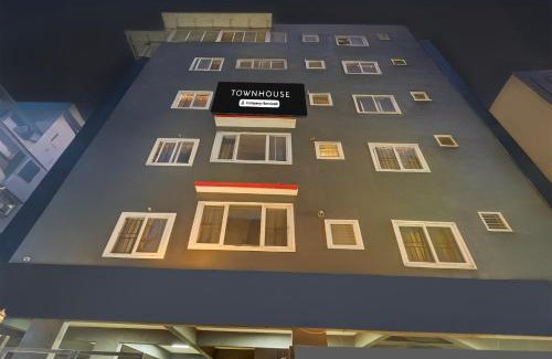 Vignan Nagar Hotel | Super Townhouse HAL Indiranagar Extension