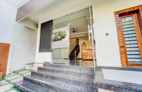 Kalady Hotel | Super Townhouse Kalady Near Airport