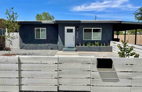 Near North Valley Casa | Superb 1-bdrm house with beautiful kitchen and AC in charming Albuquerque!