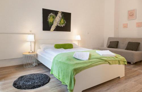 Neulerchenfeld Apartamento | Superb 3 Apt Complex for 9P near Wiener Stadthalle