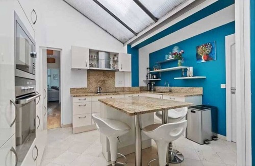 Le Mesnil-le-Roi Casa | Superb 3-bedroom house in Le Mesnil-le-Roi – Quick Access to Paris