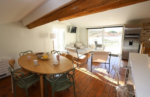 Latour-Bas-Elne Chalet De Esquí | Magnífica casa de 3 estrellas con terraza a pocos minutos de las playas.