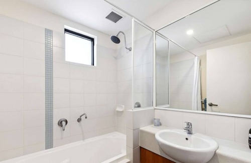 Ascot Apartamento | Superb 3BR riverside apartment with views in resort complex