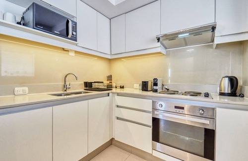 Chacarita Casa | Amplio y Moderno con Piscina, BBQ, Sauna y Vistas