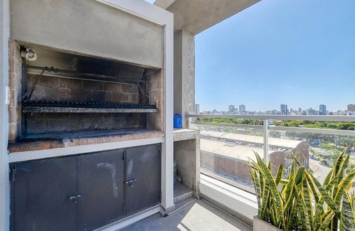 Chacarita Casa | Amplio y Moderno con Piscina, BBQ, Sauna y Vistas