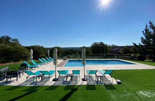 Saint-Pierre-de-Frugie Casa | Superb 4 Bedroom House, sleeping up to 6 Adults and 4 Children, fully equipped.