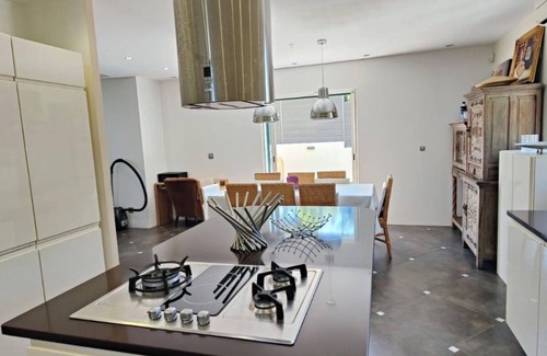 La Bocca Nord Casa | Superb 5-room family home with Cannes pool