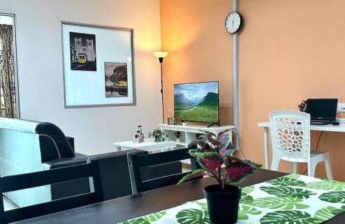 Bayan Lepas Apartamento | Superb Airport 2BR Suite# Straits Intl# MsgChair
