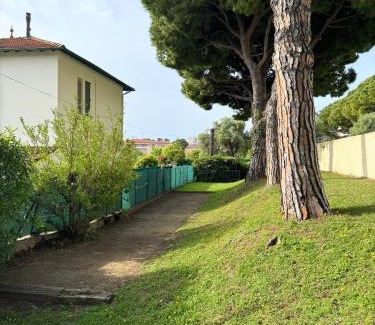 Plaine de la Brague Apartamento | Superb apartment in provenzal residence with pool