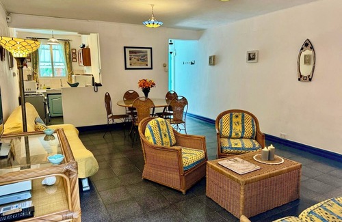 Pereybere Apartamento | Magnífico apartamento con piscina junto a impresionantes playas, restaurantes y servicios.