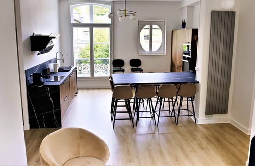 Blois Apartamento | Superb apartment with views of the Loire for 10 people