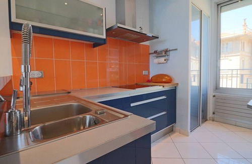 Cannes City Centre Apartamento | En la playa con magníficas vistas al mar, amplias y cerca del centro de Cannes