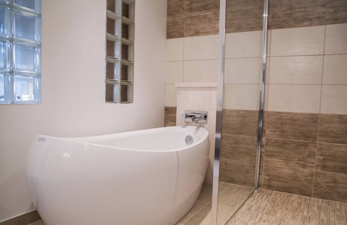 Noves Otro | Magnífica casa de campo, piscina climatizada, jardín magnífico, calma, aire acondicionado
