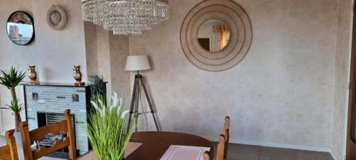 Antwerp Apartamento | SUPERB FLAT WITH 3 BEDROOMS PARKING AND BALCONy