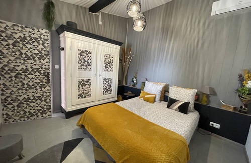 Orgon Casa | Superb Gîte with private pool and jacuzzi