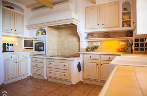 Roquebrune-sur-Argens Villa | Magnífica villa con piscina climatizada vista de 180 ° del mar Mediterráneo
