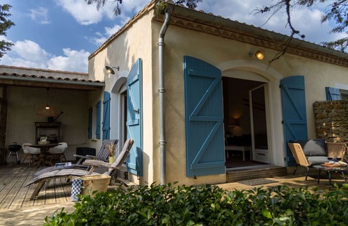 Raissac-sur-Lampy Casa | Magnífica casa de vacaciones para 2 personas con impresionantes vistas y acceso a la piscina.