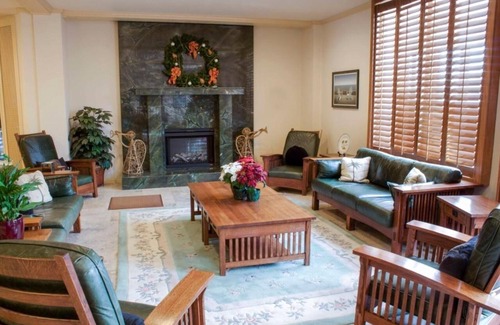 Avila Beach Hotel | Superb Location! Two Convenient Units with Kitchen, Pool, Free Parking