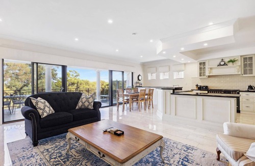 Maylands Casa | Superb, opulent 4BR riverside French Provincial mansion