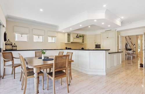 Maylands Casa | Superb, opulent 4BR riverside French Provincial mansion