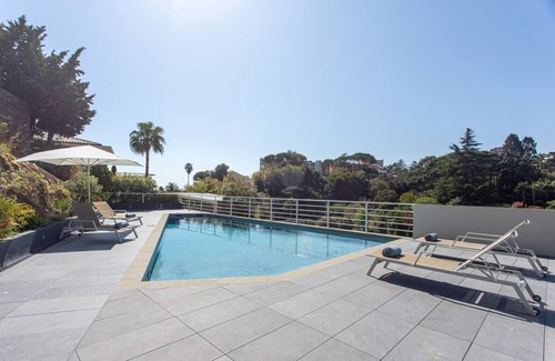La Croix des Gardes Apartamento | Superb Penthouse Terrace Sea View