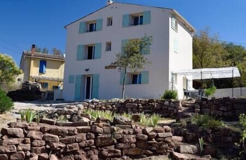 Le Muy Villa | Superb Provençal bastide terrace - large garden