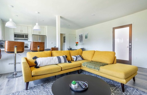 Redondo Beach Apartamento | Superb Redondo Beach 2BR, nr Dining & 1 Block to Beach, by Blueground