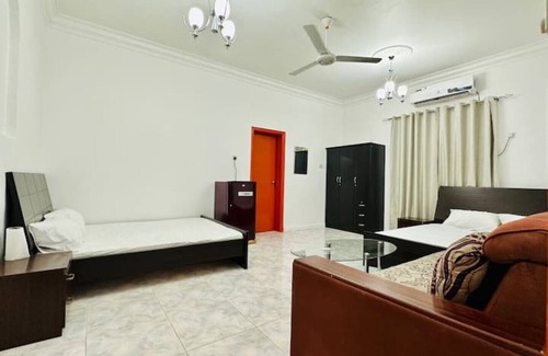 Mirdif Apartamento | Superb room Wifi+many amenities