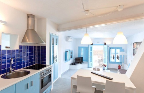 Kamari Villa | Superb Santorini Villa | 1 Bedroom | Villa Erato | Wonderful Aegean Sea Views and Private Pool | Close to Beach | Vourvoulos