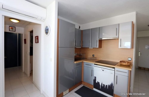 Saint-Raphael Apartamento | Magnífica vista mar para este alojamiento de en Residencia con piscina, ascensor