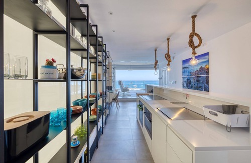 Sliema Apartamento | Superb Seafront Family Apartment