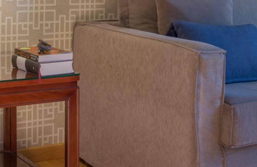 Ilisia Apartamento | Magnífico apartamento con servicio para 6 en el corazón de Atenas con vista a la colina de Licabeto